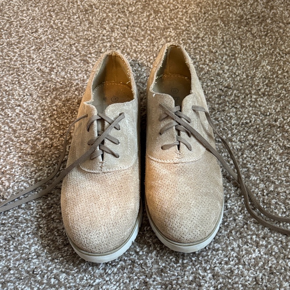 BearPaw Women's Tan Oxfords